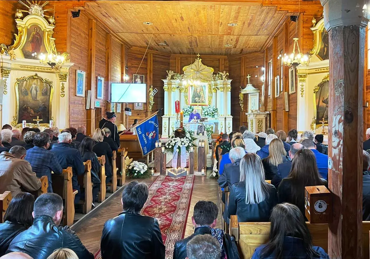 Beerdigung Hannover Kirche Trauerfeier Bestattungshaus Lesch Hannover